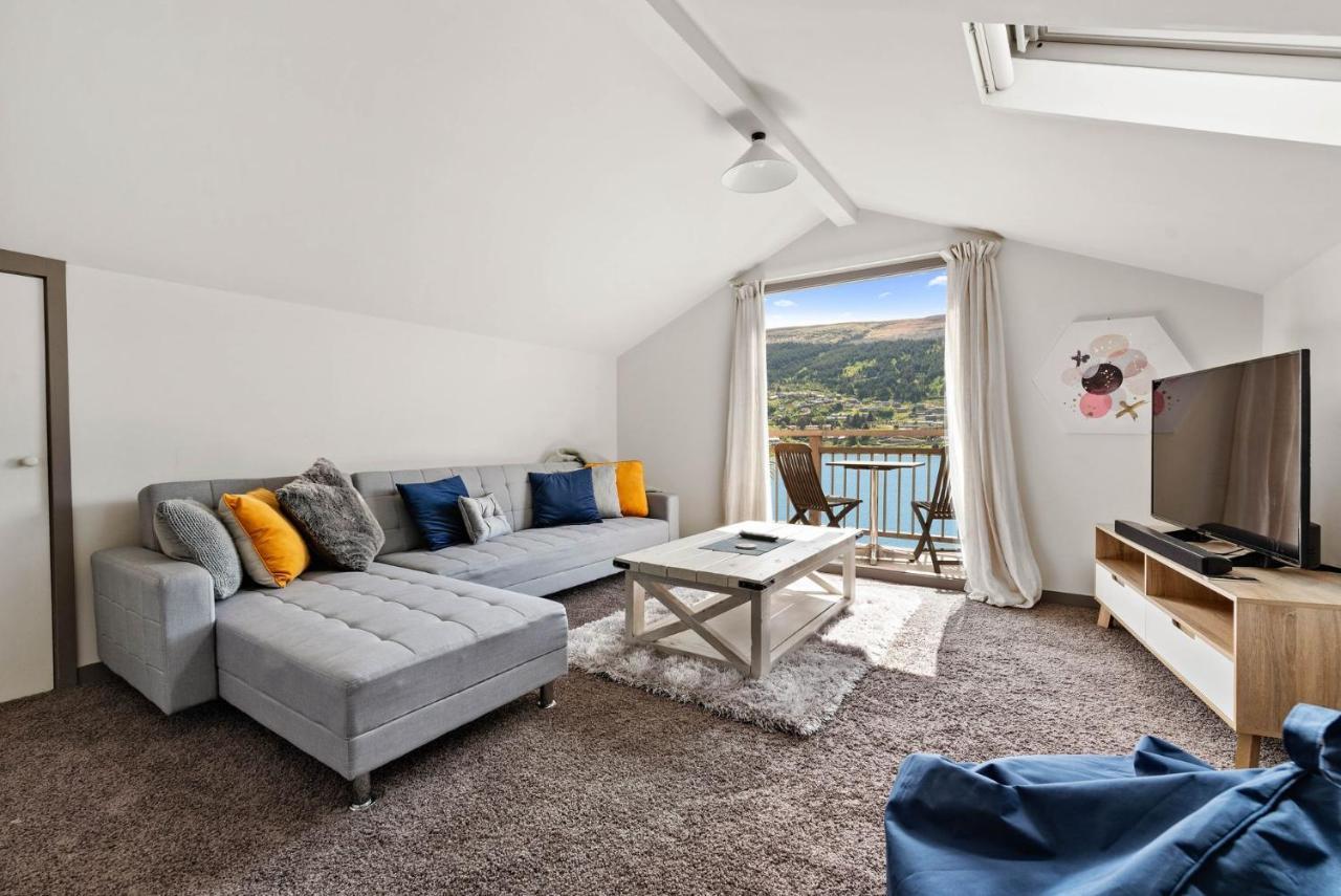 קווינסטאון Sunny Lakeview Villa מראה חיצוני תמונה