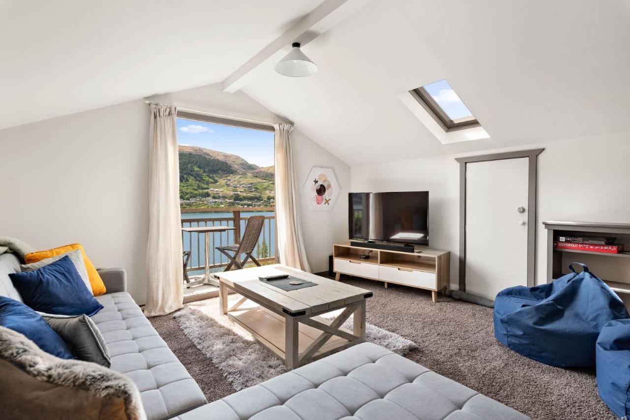 קווינסטאון Sunny Lakeview Villa מראה חיצוני תמונה